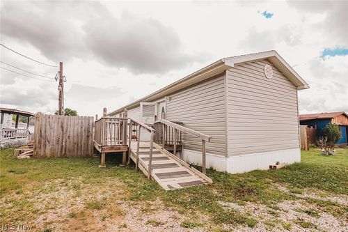 43 Thorn Street, Parkersburg, WV, 26101 | Card Image