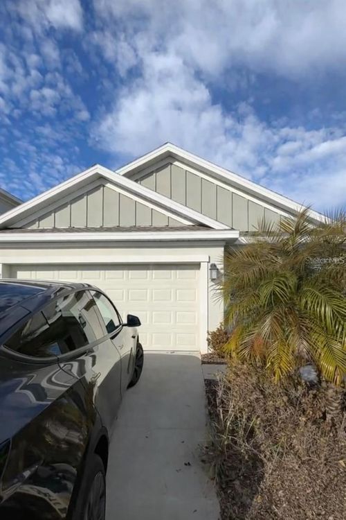 2002 Punch Bowl Ave, DAVENPORT, FL, 33837-7751 | Card Image