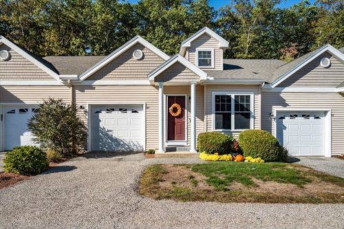 25 Winterberry Rd, Pelham, NH, 03076-3574 | Card Image