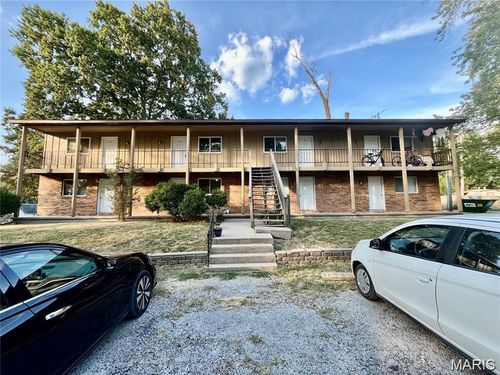 4-201 N Market St, New Athens, IL, 62264-1214 | Card Image