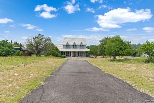103 Saddle View Dr, Boerne, TX, 78006-7855 | Card Image