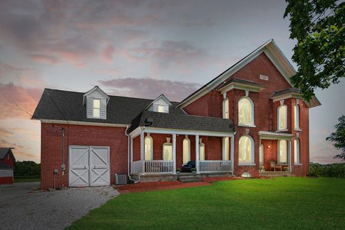 611 N 450 W, Valparaiso, IN, 46385-8495 | Card Image