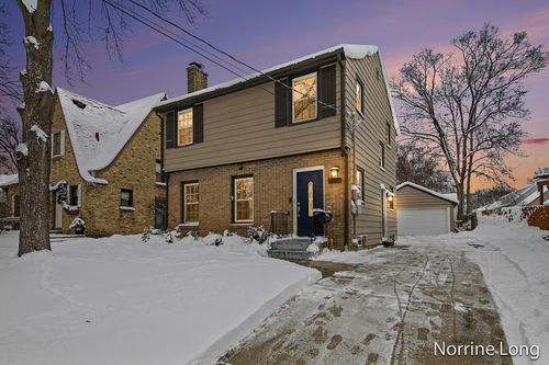 1111 Walsh St Se, Grand Rapids, MI, 49507-3902 | Card Image