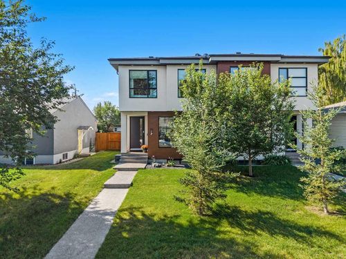 2213 25 Ave Nw, Calgary, AB, T2M2C2 | Card Image