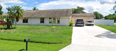 198 Sw Ray Avenue, House other with 4 bedrooms, 2 bathrooms and null parking in Port Saint Lucie FL | Image 2