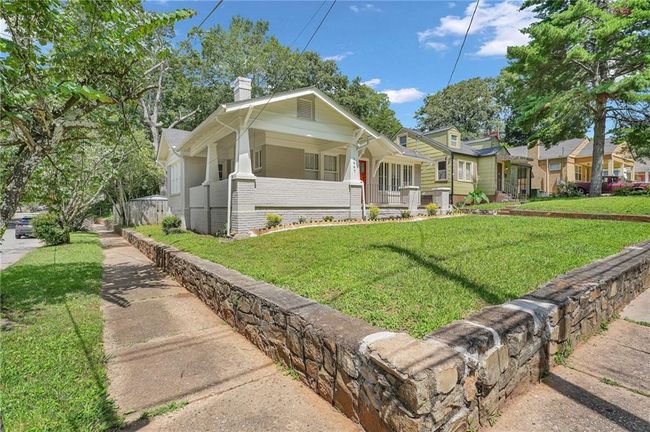 1667 Sylvan Rd Sw, House other with 3 bedrooms, 2 bathrooms and 2 parking in Atlanta GA | Image 4