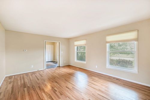 12915 Via Catherina Dr, Grand Blanc, MI, 48439-1531 | Card Image