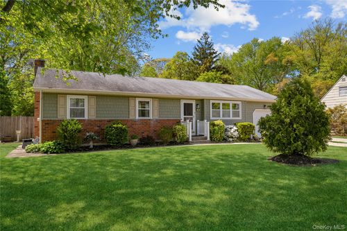 36 Marshall Drive, Brookhaven, NY, 11784 | Card Image