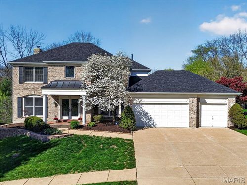 305 Berry Brook Ct, Wildwood, MO, 63011-2074 | Card Image