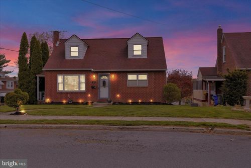 241 Mcclellan St, READING, PA, 19611-1839 | Card Image