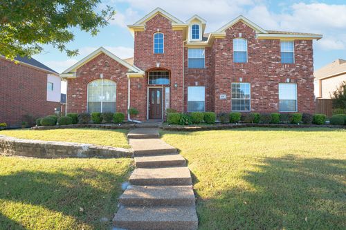 1610 Lakeland Park Dr, Garland, TX, 75043-7556 | Card Image