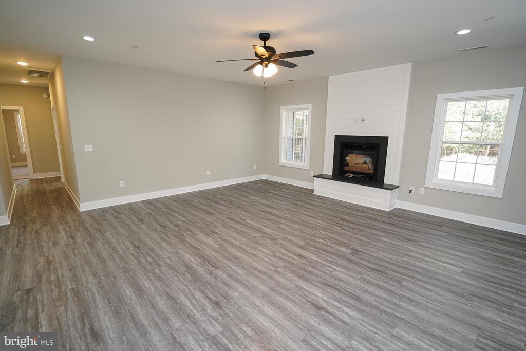 Residential in PARSONSBURG 5