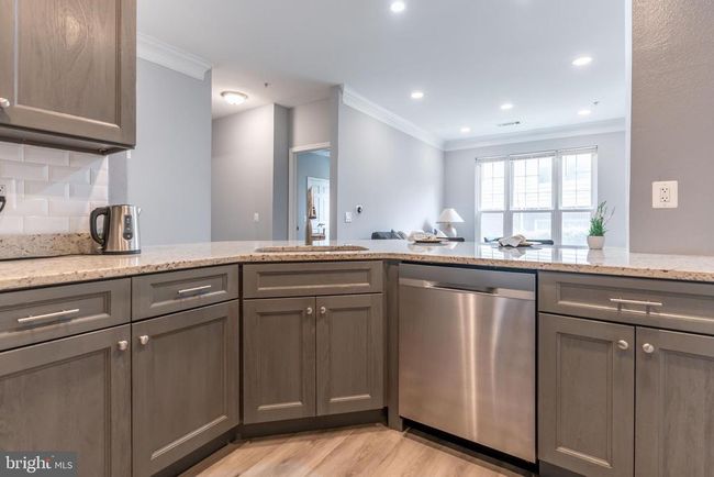 UNIT-9121 - 1530 Spring Gate Dr, Condo with 3 bedrooms, 2 bathrooms and null parking in MCLEAN VA | Image 14