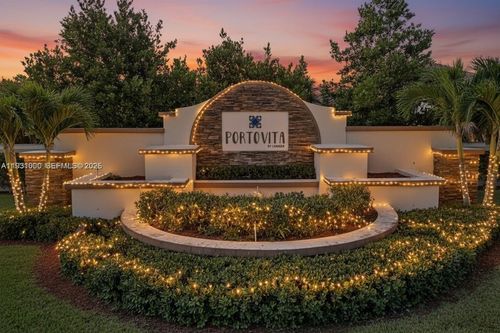 195 Se 24th Ave, Homestead, FL, 33033-6261 | Card Image