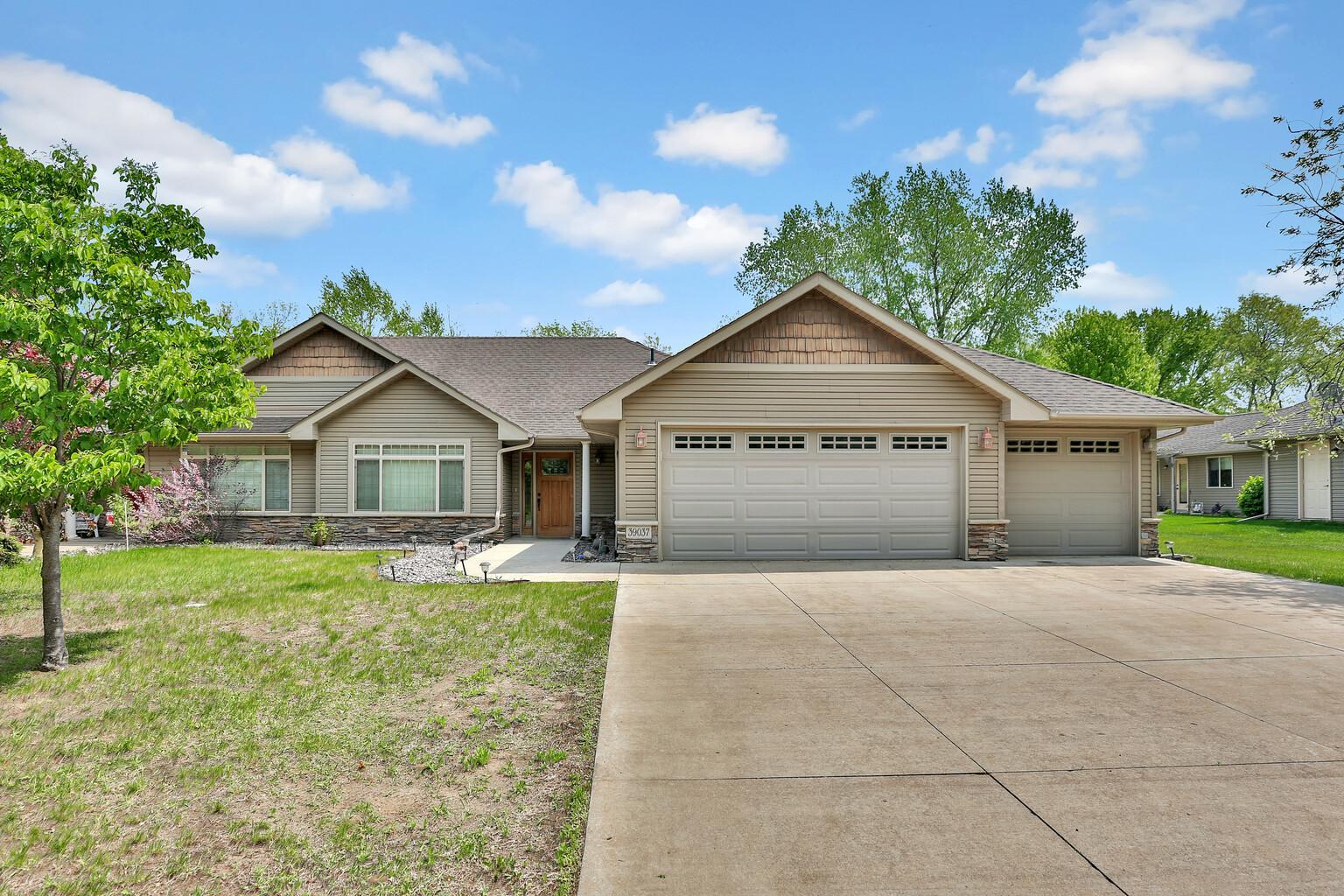 Grand Ave, North Branch, MN 55056