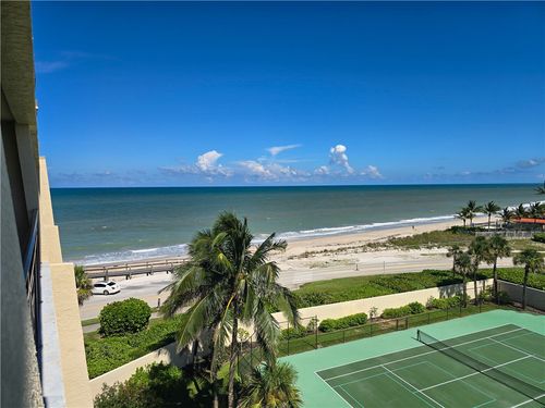 604b-3939 Ocean Dr, Vero Beach, FL, 32963-5407 | Card Image