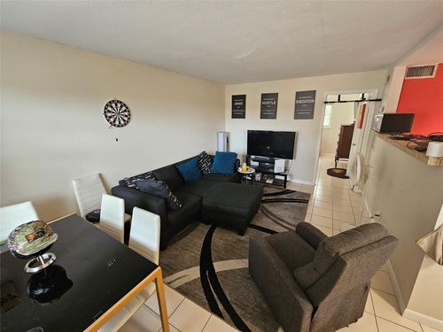 316-1250 Old Boynton Rd, Boynton Beach, FL, 33426-3458 | Card Image