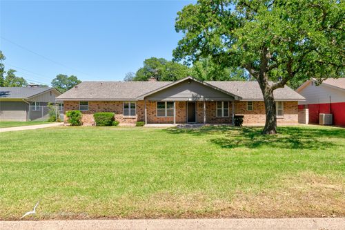 2306 Fran Cir, Clyde, TX, 79510-3407 | Card Image