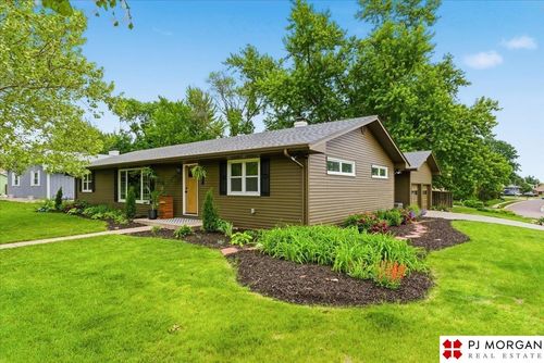 8605 N 57th St, Omaha, NE, 68152-1755 | Card Image