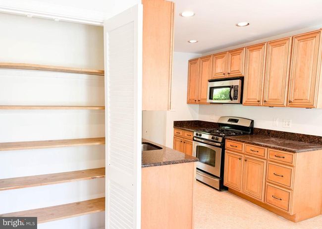 9715 Sudley Manor Dr, House other with 4 bedrooms, 3 bathrooms and null parking in MANASSAS VA | Image 6