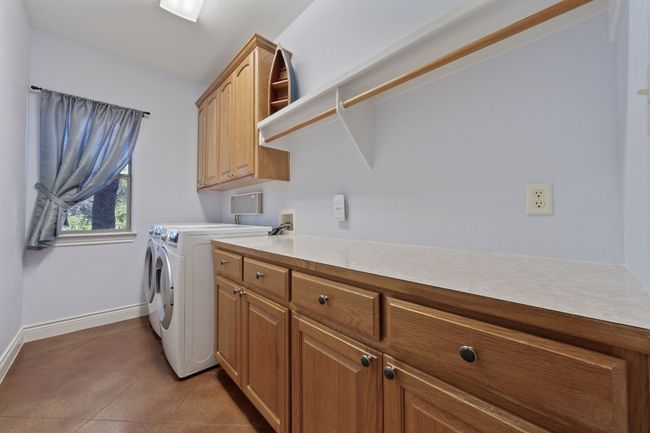 116 Grey Fox Ln, House other with 3 bedrooms, 2 bathrooms and 6 parking in Bertram TX | Image 13
