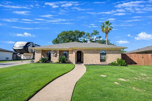 208 Raywood Dr, Houma, LA, 70360-6238 | Card Image