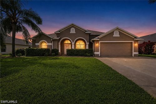 18320 Plumbago Ct, LEHIGH ACRES, FL, 33972-7530 | Card Image