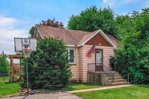 6937 97th St, Chicago Ridge, IL, 60415-1187 | Card Image