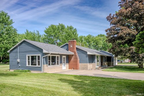 404 E Pickwick Drive, Syracuse, IN, 46567 | Card Image