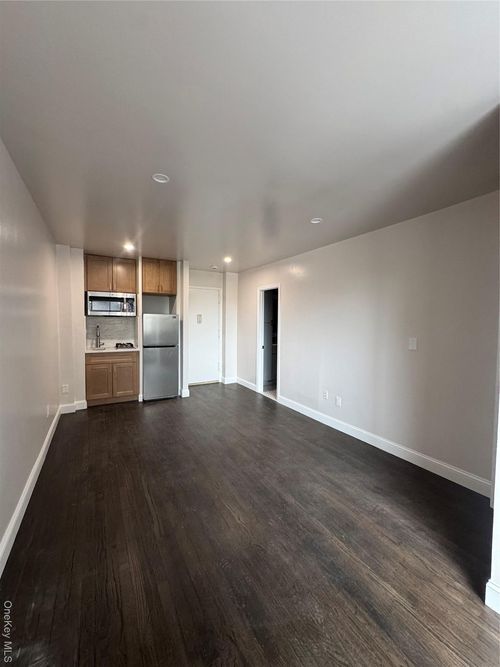 apt-3gg-395 Westchester Ave, Port Chester, NY, 10573-3615 | Card Image