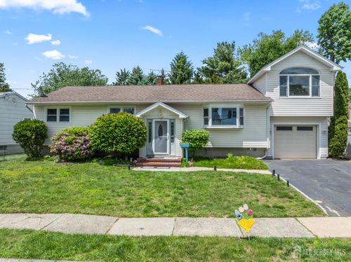 5 Estok Rd, Edison, NJ, 08817-4117 | Card Image