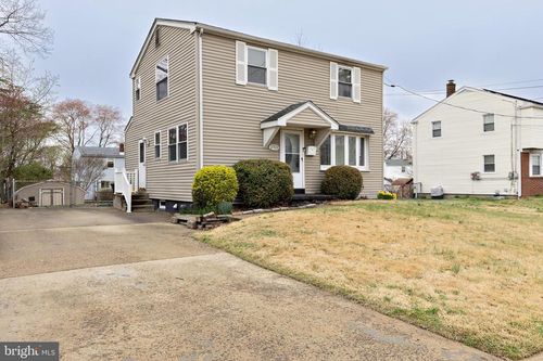 2703 Union Ave, PENNSAUKEN, NJ, 08109-3662 | Card Image