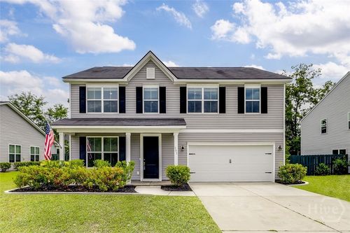 151 Excel Dr, Richmond Hill, GA, 31324-7881 | Card Image