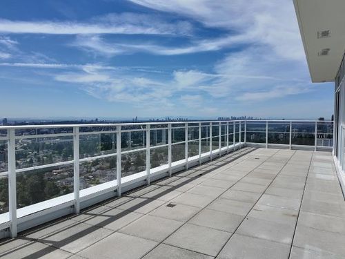 {{alt}} | Card Image