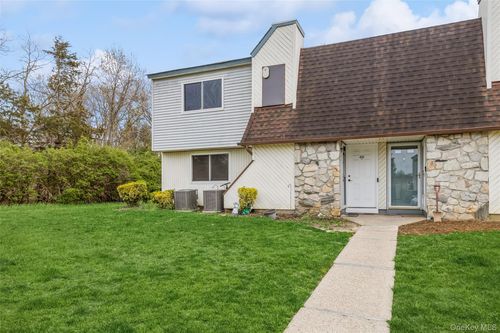 48 Pointe Cir S, Coram, NY, 11727-1527 | Card Image