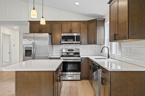 2004 Foster Ave, Schenectady, NY, 12308-1118 | Card Image