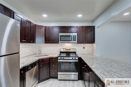 3406 Hana Rd, Edison, NJ, 08817-2559 | Card Image
