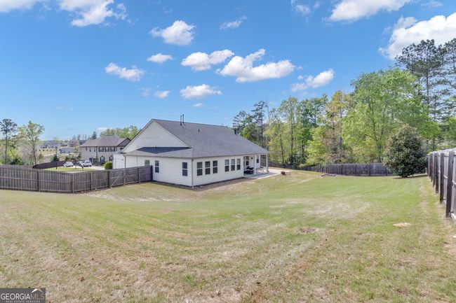 215 Savannah Dr, House other with 3 bedrooms, 3 bathrooms and null parking in Senoia GA | Image 23