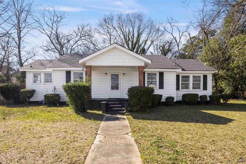 403 Chamlee Dr, Fort Valley, GA, 31030-4012 | Card Image