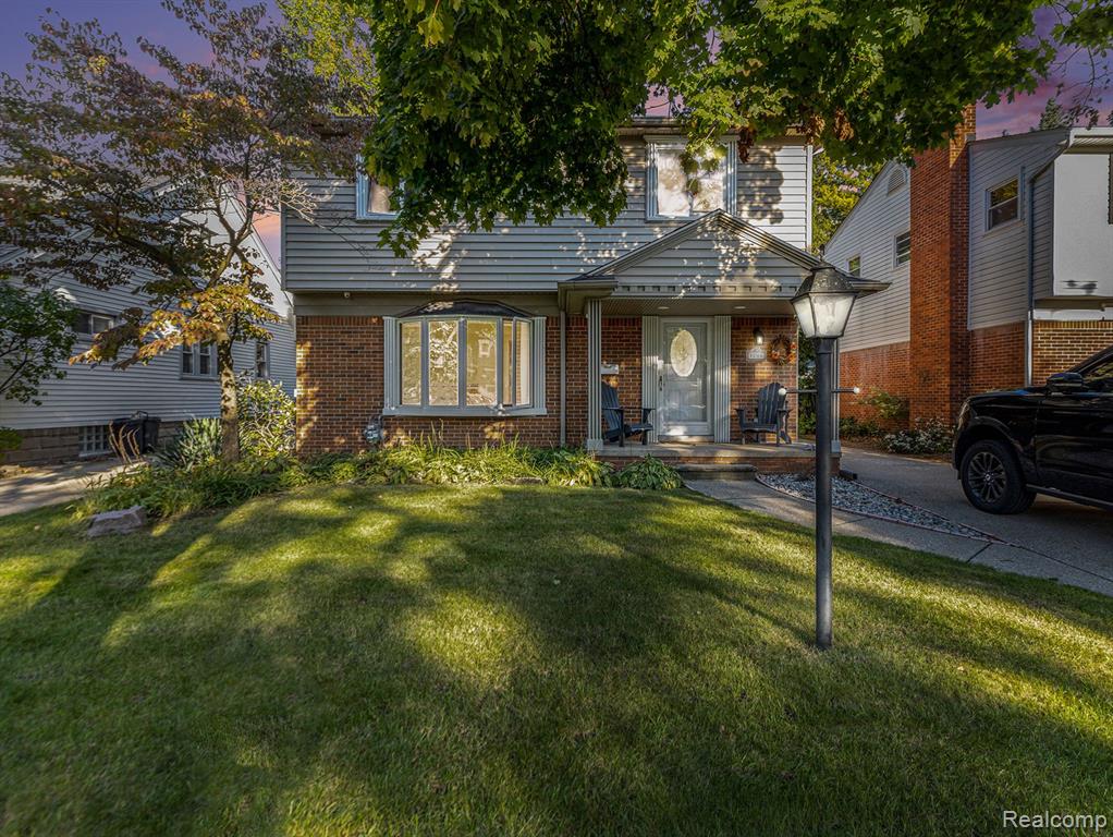 Mildred St, Dearborn, MI 48128