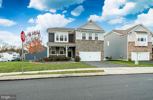 213 Seven Springs Ln, DOWNINGTOWN, PA, 19335-1435 | Card Image