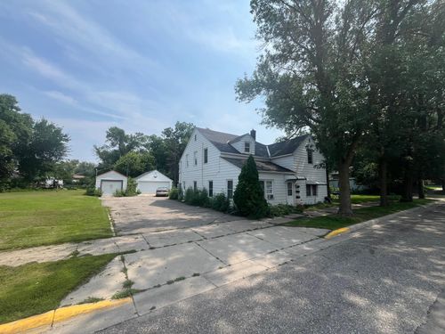 411 Elm St, Alexandria, MN, 56308-4876 | Card Image
