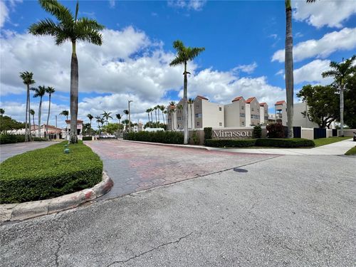 apt-303-6175 Nw 186th St, Hialeah, FL, 33015-6084 | Card Image