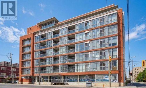 403-1375 Dupont St, Toronto, ON, M6H4J8 | Card Image