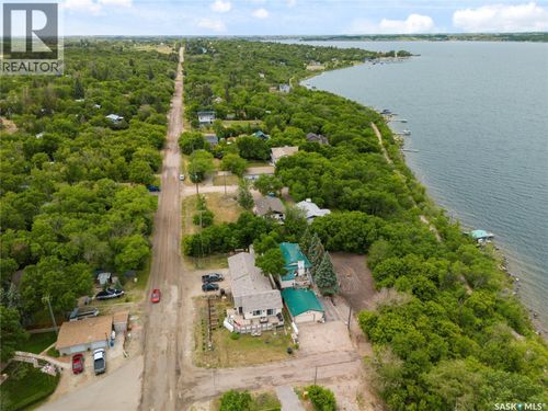 461 13th St, Regina Beach, SK, S0G4C0 | Card Image