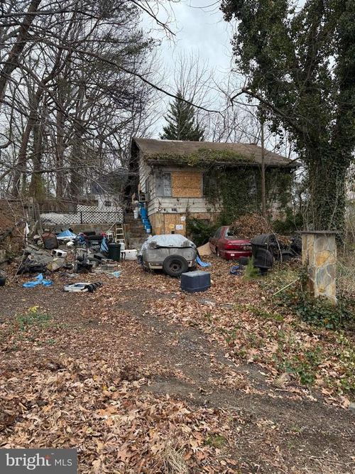 18519 Triangle St, TRIANGLE, VA, 22172-1918 | Card Image