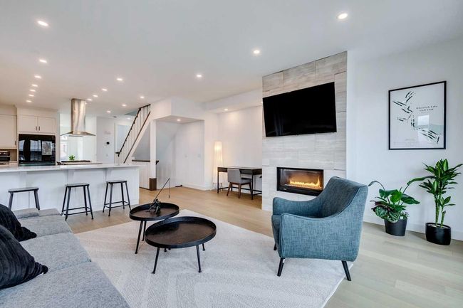 18 27 Avenue Sw, House other with 4 bedrooms, 4 bathrooms and 2 parking in Calgary AB | Image 18