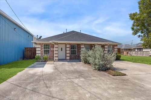 a-8424 Cannon St, Houston, TX, 77051-1117 | Card Image