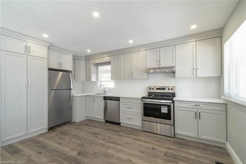 1-196 Upper Paradise Rd, Hamilton, ON, L9C5B9 | Card Image