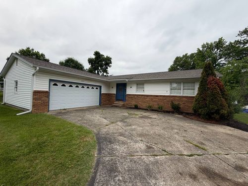 3001 Clifton Ct, Marion, IL, 62959-5505 | Card Image